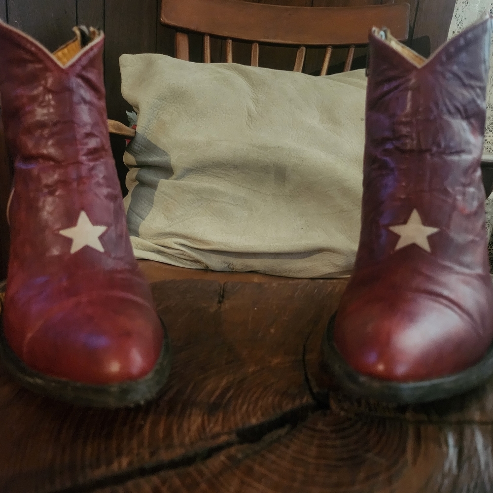 Old Gringo Star Red Leather Ankle Boots